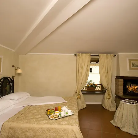 Clitunno Hotel 4*