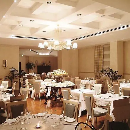Hotel Clitunno 4*
