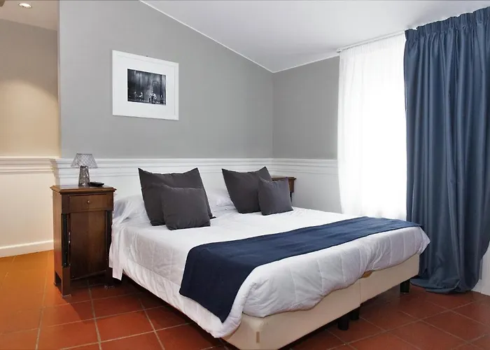 Отель Clitunno 4*