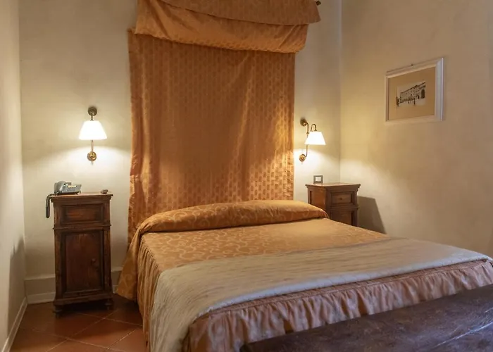 Clitunno فندق 4*